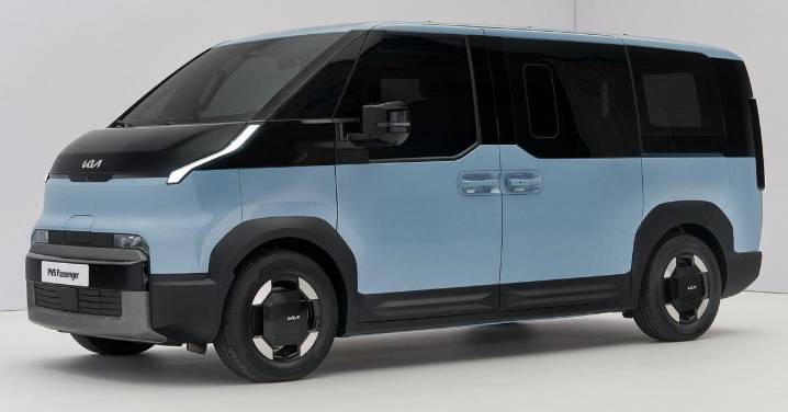 Kia regresa a los comerciales con el PV5, superdotado de espacio y de aspecto futurista