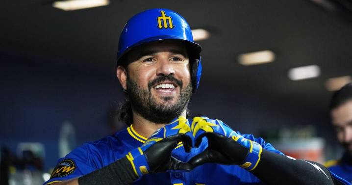 Suárez's 49th homer ties career high, leads Mariners over Rockies 6