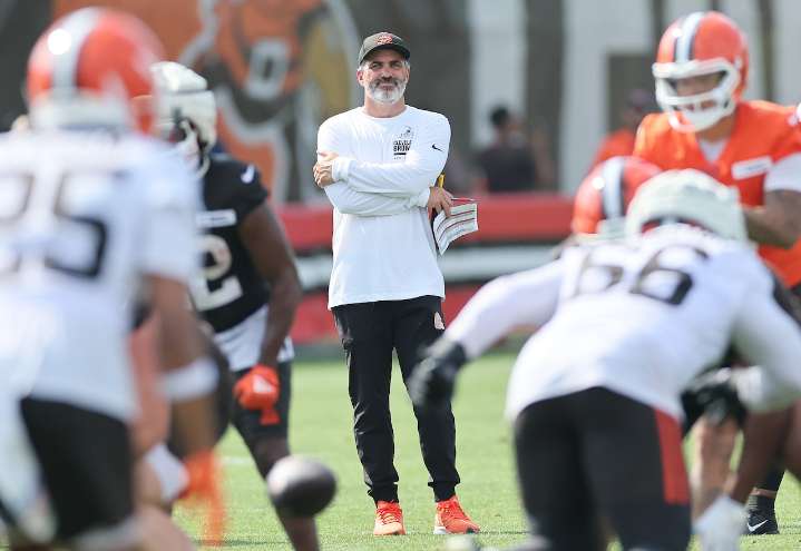 Kevin Stefanski on looking ahead to Detroit, Dan Campbell, injury updates, and more: Transcript