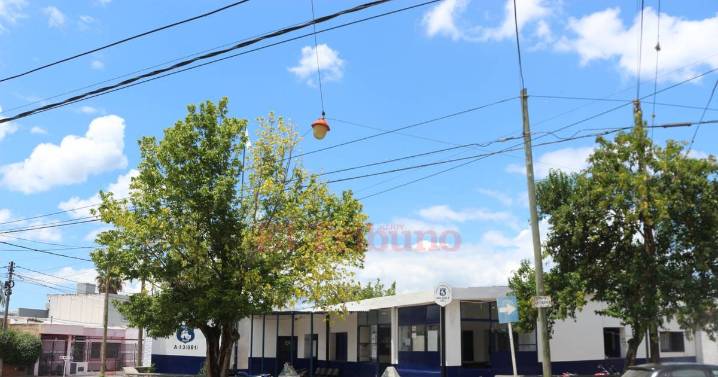Violento robo en una panadería: golpearon a un trabajador y le robaron su celular