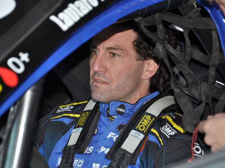Violento robo al excampeón de TC Emanuel Moriatis en la Panamericana: le dispararon dos veces para sacarle la moto