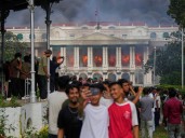 Qué pasa en Nepal y por qué se desató el conflicto: las seis claves para entender la crisis total del país asiático