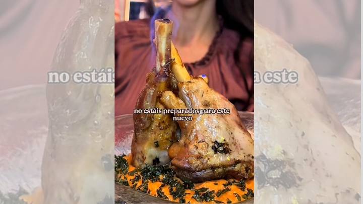 Espectáculo y tradición aragonesa: el "ternasco en llamas" que revoluciona Zaragoza