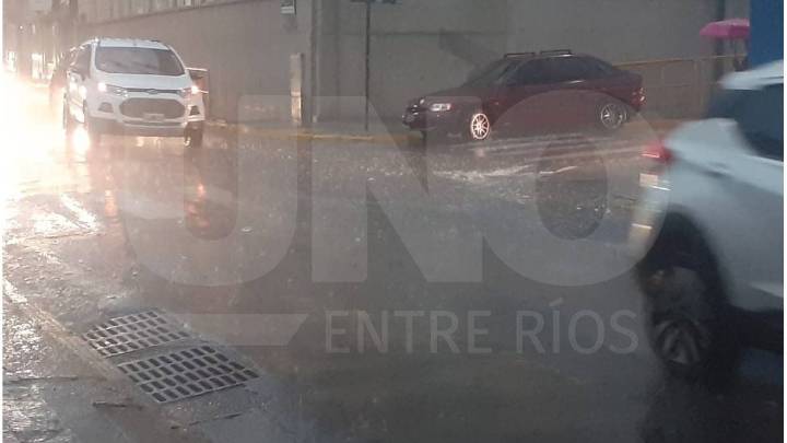 Entre Ríos: alerta naranja por tormentas fuertes
