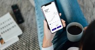 Crecen los inversionistas jóvenes por fintechs y plataformas digitales: en qué invierten y qué alternativas ofrece la industria financiera | inversiones financieras | fintechs | hapi | activos de inve