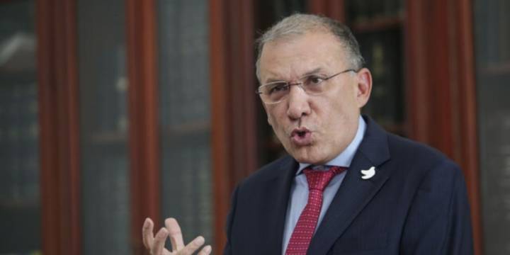 Roy Barreras defendió al Gobierno Petro ante la posible descertificación de EE.UU. en la lucha contra las drogas: “Sería un disparo en el pie”