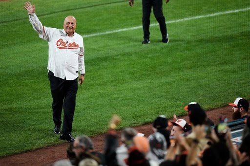 Ripken's streak remains a marvel, three decades after he broke Gehrig's record