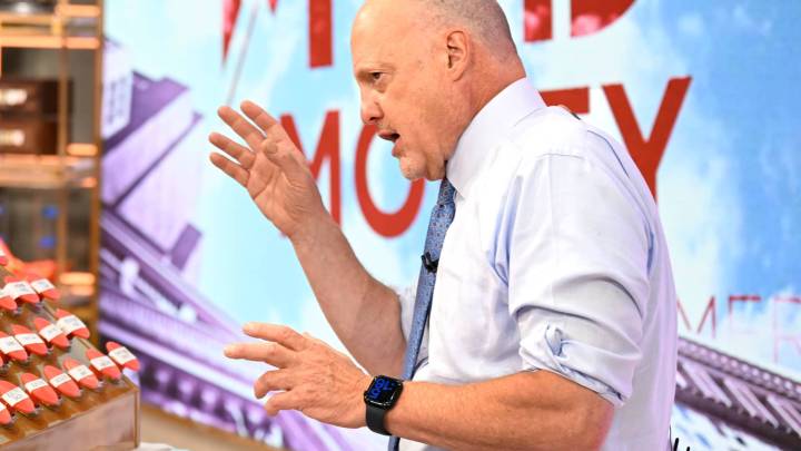 Jim Cramer explains tech megacaps' unique place in the market