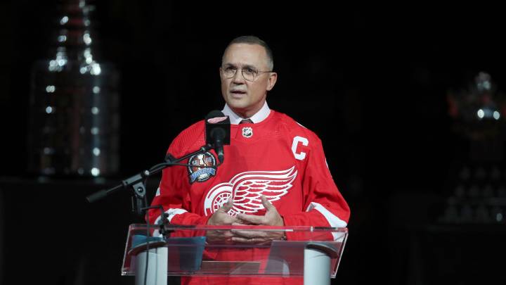Detroit Red Wings' long rebuild not putting pressure on Steve Yzerman