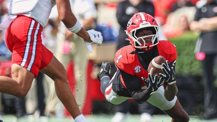 Bowens, Frazier each run for 2 scores as No. 4 Georgia overcomes miscues to stop Austin Peay 28