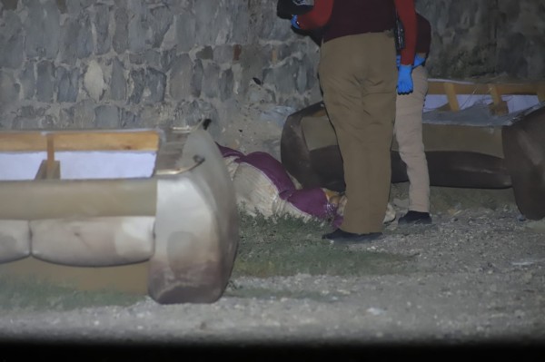 Localizan cadáver encobijado en la Corregidora