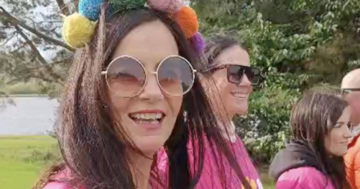 Brain tumour patients and family members take part in Walk of Hope in Motherwell