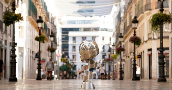 El trofeo de la Supercopa ACB se deja ver por Málaga