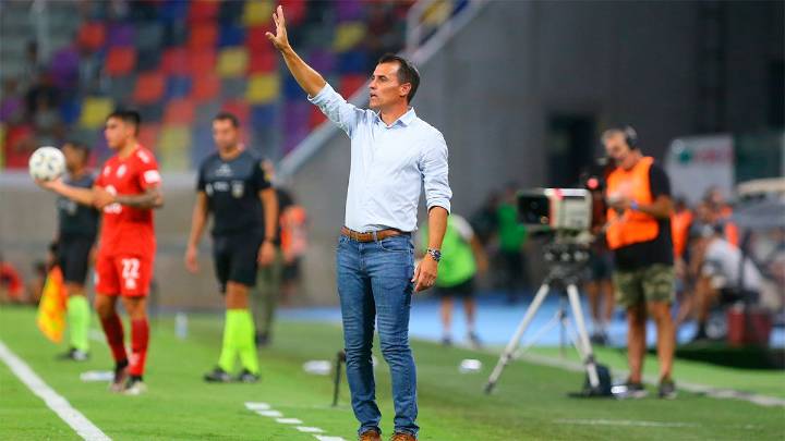 Aldosivi, con el debut de Farré, visita a Sarmiento en un duelo clave por la permanencia