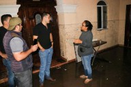 Recorre Daniel Romo zonas afectadas por lluvias en Calvillo