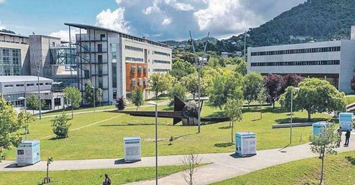 Dos detenidos en Ourense por varios supuestos robos con fuerza en coches en el campus universitario