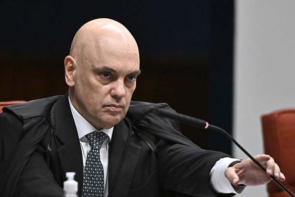Fiscalía pide condenar por golpismo a Bolsonaro