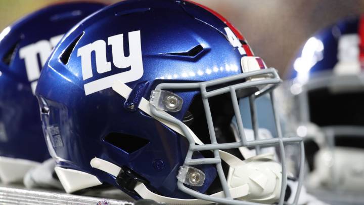 NFL Buzz: Giants Reportedly Making Starting QB Change