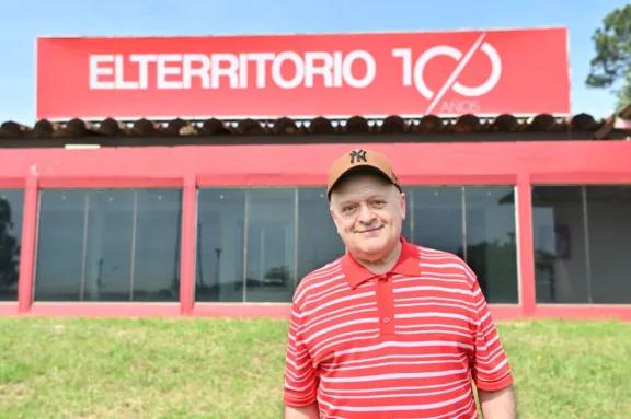 Iván Moschner visita Misiones antes de la gira española de la exitosa obra teatral “La verdadera historia de Ricardo III” 