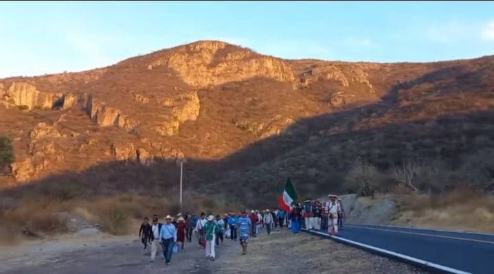 Solicitan a legisladores federales de Morena que se reasigne dinero para carreteras de Jalisco