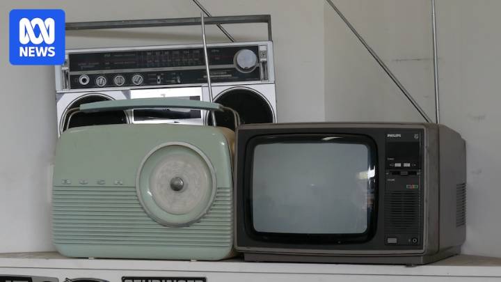 Fixable 20th-century gadgets stand test of time in era of disposable tech