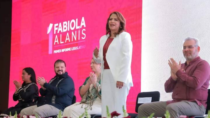 Fabiola Alanís rinde su primer informe destacando avances legislativos