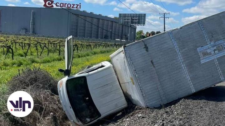 Accidente en Lontué: Conductora se salva milagrosamente en la Ruta 5 Sur