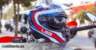 ¿Cómo saber si tu casco de moto te protege de verdad o solo lo parece? La respuesta empieza frente al espejo
