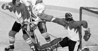 Hockey world mourns loss of Montreal Canadiens legend Ken Dryden