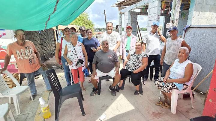 Bloquean paso del Zacate en Pueblo Viejo: denuncian intento de desalojo a pescadería de 40 años