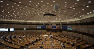 Las víctimas de la DANA acusan a Mazón de una "gestión homicida" desde el Parlamento Europeo