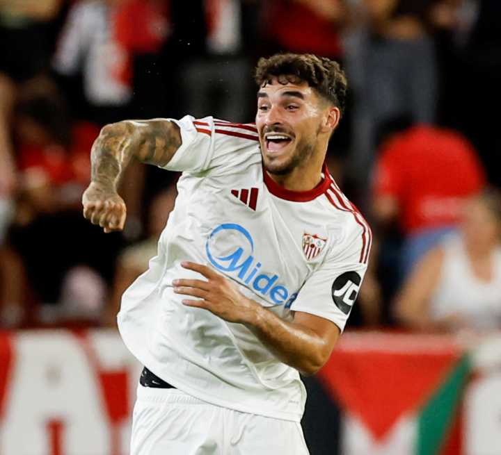 El Elche empata en Sevilla y mantiene  invicto en La Liga