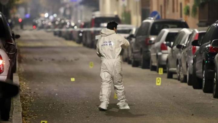 Quiso suicidarse tirándose de un 4° piso, cayó sobre su vecina, la mató y lo acusan de homicidio