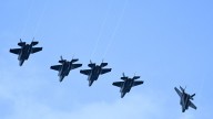 “Estas aeronaves pueden dominar completamente el espacio aéreo venezolano”: exoficial del ejército de Estados Unidos sobre los aviones que aterrizaron en Puerto Rico