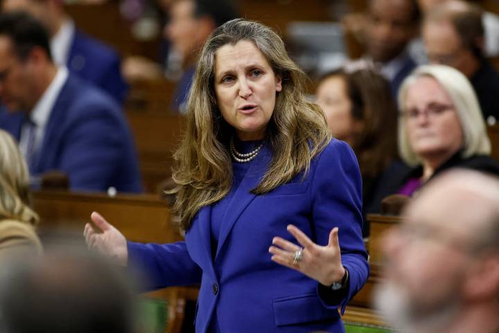 Chrystia Freeland anuncia su despedida de la política canadiense