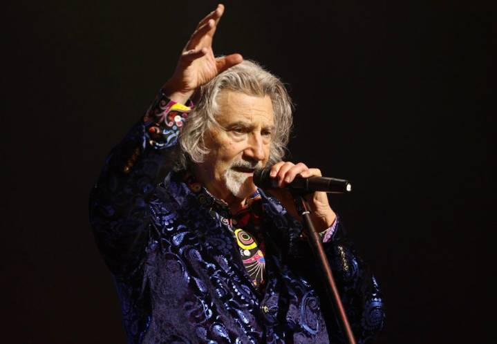 Country Music Hall of Famer Diagnosed With Pancreatic Cancer