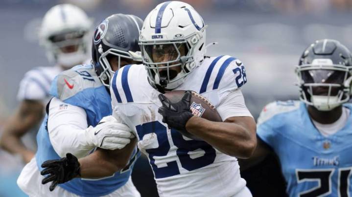 Jonathan Taylor making the most of heavy workload with Colts, especially in second half