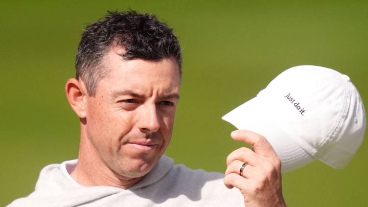 BMW PGA Championship: Rory McIlroy makes final-hole blunder to fall further behind halfway lead at Wentworth