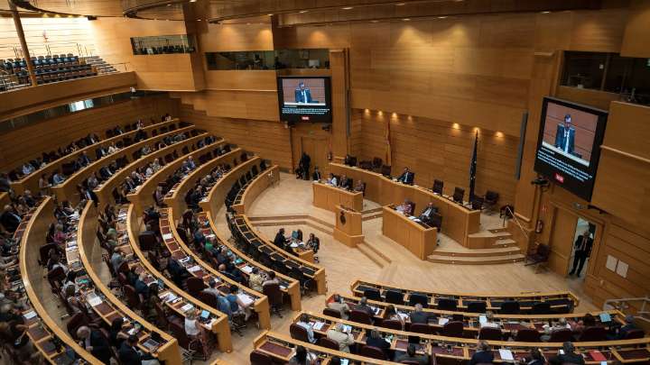 ¿Qué patrimonio tienen los senadores? La que más acumula es del PP y ha declarado 10 viviendas y 20 plazas de garaje