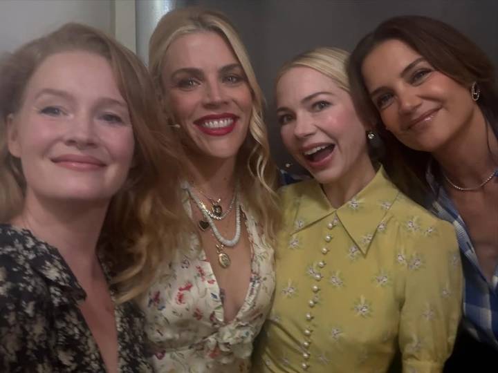 James Van Der Beek's Wife Shares BTS Pic From 'Dawson's Creek' Reunion