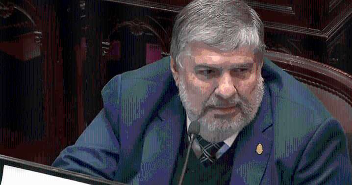 José Mayans pidió juicio político para Patricia Bullrich por censura y exigió interpelar a Karina Milei