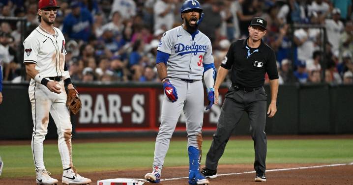 Dodgers close on another NL West title, hurting D-backs' playoff hopes with 5