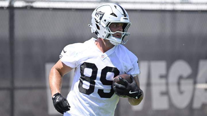 Raiders’ Brock Bowers returns to practice ahead of Chargers clash