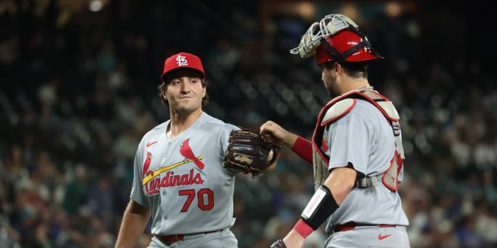 Nick Raquet makes MLB debut in Cardinals' loss to Mariners