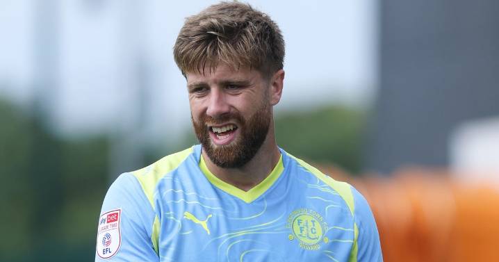Former St Mirren footballer Shaun Rooney cleared of assaulting teen at Glasgow chippy