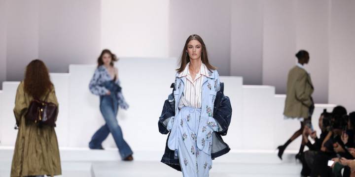 Del tributo a Giorgio Armani al auge del loungewear: nuevos looks definen la Semana de la Moda de Milán