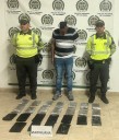 Fue capturado por llevar en su equipaje 25 paquetes de marihuana