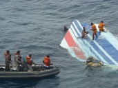 La tragedia del vuelo de Air France Río-París vuelve al banquillo 16 años después