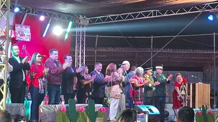 ¡Viva México! retumba en SQ