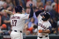 Against Jacob deGrom, Astros find 'collective approach' and catapult into first place